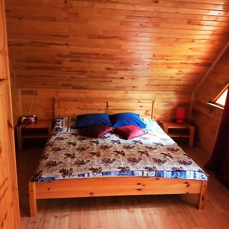 Viesu Nams Barzi Hotel Tinuzi Ngoại thất bức ảnh
